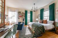 B&B Atlanta - Looking Glass - Bed and Breakfast Atlanta