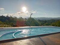 Sítio Âmbar - Piscina, Wi-fi e lago de pesca ! - B&B