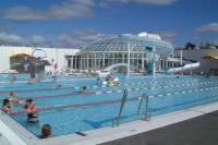 Spacious & luxurious family home w hot & cold tub & sauna - Chambres d’hôtes