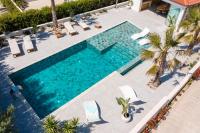 New Luxury Beach Villa - B&B Duće