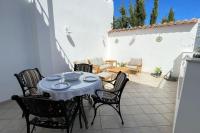 Casa Azahar centrally located 2 bedroom apartment - B&B Alhaurín el Grande