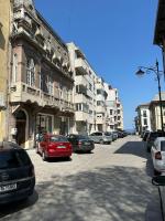 Old town apartment next to sea Constanta - B&B Constanța