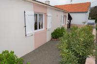 Jolie maison au calme - 300m de la plage - Terrasse - Barbecue - Chambres d’hôtes