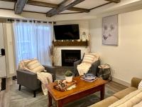 Beautiful tranquil centrally located condo - B&B