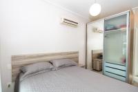 371 - Apartamento 3 dormitórios na praia de Bombas - B&B