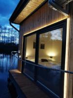 B&B Papenburg - Hausboot Friedrich - Bed and Breakfast Papenburg