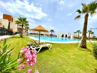 Modern 3 Bedroom Apartment 300 meters to the Beach - Chambres d'hôtes Fuengirola
