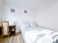 Apartamento con balcón