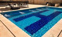 Cozy 2 BR apartment, with pool and big yard - Bed and Breakfast Amman