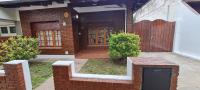 Casa familiar con parrilla y patio compartido - B&B