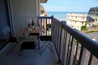 Appartement Vue Mer - 30 m de la plage - 5 minutes à pied du centre ville et du Casino - Chambres d'hôtes Villers-sur-Mer