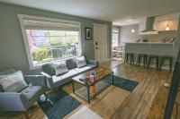 B&B Seattle - Newly Furnished 4 bd & 2 bth Nearby Madison St - Bed and Breakfast Seattle