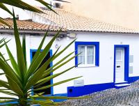57 Bee OLD TOWN Lagos - house near beach & Marina - B&B