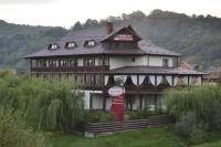 Pensiunea Meridian - B&B Corbeni