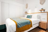 Lodging Apartments Almirall Beach 11 - B&B Barcelona