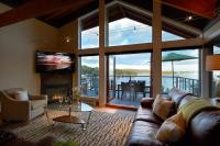 Luxury Three-Bedroom  Suite