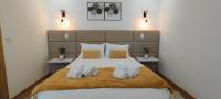 Kamer met Queensize Bed en Uitzicht op het Zwembad