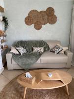 B&B Menton - Studio cocooning - Terrasse - Jardin - Piscine - Bed and Breakfast Menton