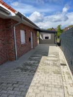 Ferienhaus "Royal Gala" Meppen Ebenerdig Carport Terrasse Neubau NETFLIX Free WIFI 2 Schlafzimmer Küche GästeWC - B&B Meppen