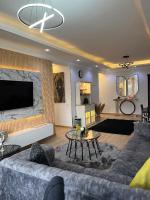 شقة فاخرة مطلة على نهر النيل - Bed and Breakfast Caïro