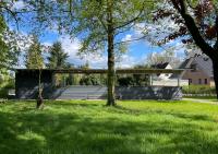 Traumhafte Ferienwohnung am Park, großer Balkon, voll ausgestattete Küche, Schreibtisch, WiFi, Smart TV, Carport, Wallbox, Fahrräder - Chambres d'hôtes Scheeßel
