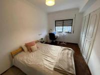 B&B Braga - Only Family room double Bed for couple or girls - Bed and Breakfast Braga