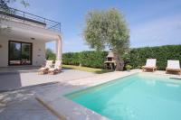 Villa of Wings (by Vacation Service) - B&B
