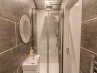 Deluxe Double Room with Shower