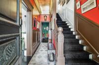 Historic & Charming Victorian Home Sleeps 11 - B&B