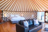 Awaawa Yurts - Tane Yurt - B&B