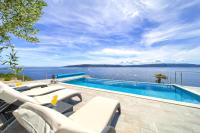 Villa Natura - infinity pool, magical nature and view, complete privacy - by Traveler tourist agency ID 2136 - Chambres d'hôtes Krk
