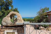 Blu Sea View Apt near La Conia Beach W/Parking! - Bed and Breakfast Cannigione