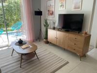 T2 avec jardinet parking la genette - Bed and Breakfast La Rochelle