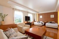 Executive Floor Junior Suite with Spa Bath with Park View - Non-Smoking