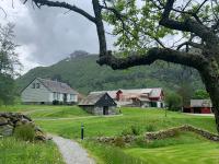 Guddals Tunet - B&B Rosendal