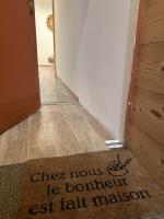 Le Refuge T3 centre ville 63m2 pied des montagnes - B&B