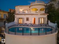 Villa Sunset Rock by Abahana Villas - B&B