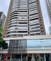Frente mar, espaço e conforto - B&B Balneário Camboriú
