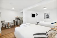 Folliday Inn - The Boattail - Room 15 - B&B