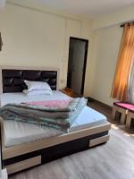 Deluxe Room (2 Adults + 1 Child)