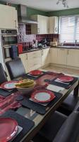 House with free parking and large garden - Ferienwohnung