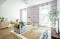 Stylish Dtwn Condo with King Bed by Kroger, Restaurants, Parking - Ferienwohnung