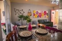 Casa 3 min Shopping Pelotas- Com 1 Suíte, 2 Quartos Climatizados, Piscina e Estacionamento 2 carros - B&B Pelotas