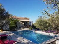 Villa en Provence piscine au calme entre Arles Nîmes Avignon - Chambres d’hôtes Beaucaire