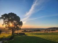 B&B Bald Hills - Lush Pastures - Bed and Breakfast Bald Hills