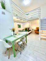 FOR LONG THERM!! Teresian Apartment near the Andrássy street FREE AIR CONDITIONER FREE COFFEE - Chambres d'hôtes Budapest