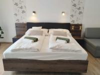 Krisztina Vendégház - B&B