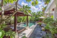 2 Bedroom Private Pool walking distance to the Seminyak beach - B&B Seminyak
