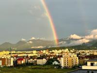 Appartamento con 2 Camere da Letto e con Vista Montagna