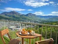 Le Golden View - Vue Imprenable & Parking Gratuit - B&B